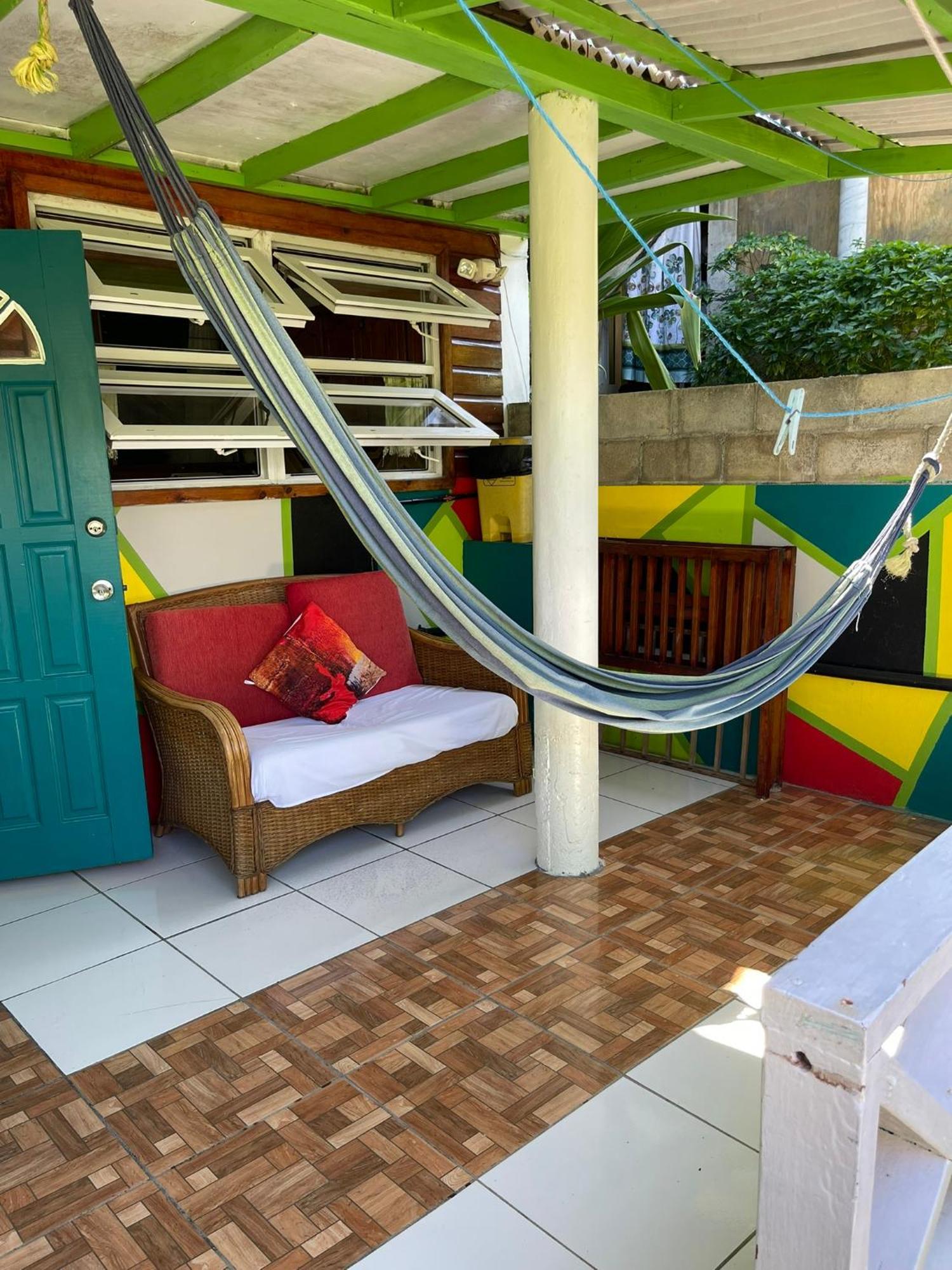 Le Petit Paradis Roseau Bagian luar foto